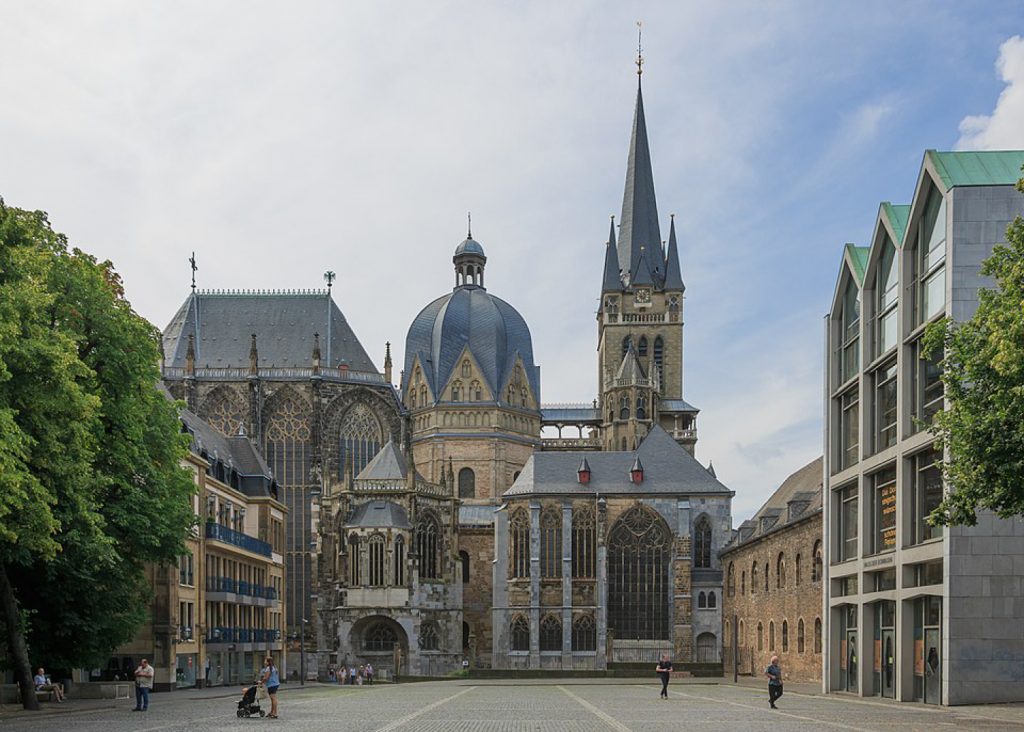der hohe dom zu aachen Bild