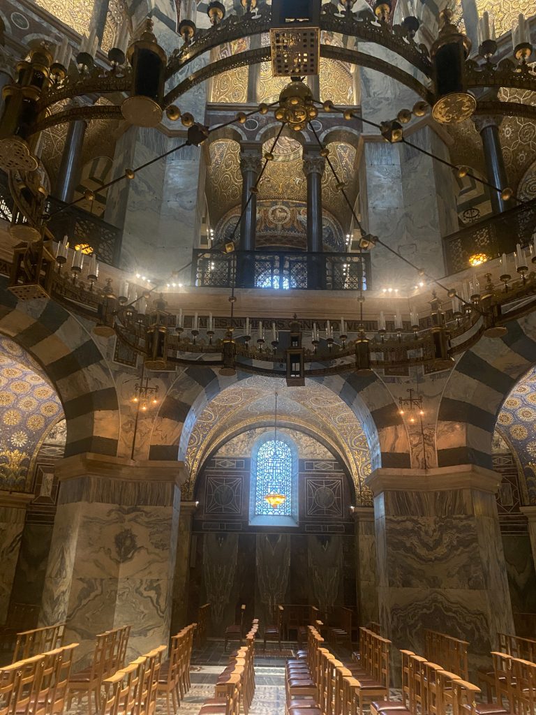der hohe dom zu aachen Bild
